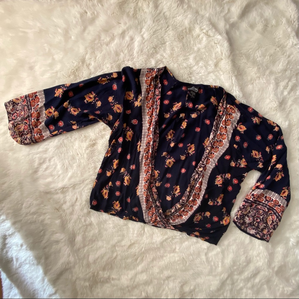 Women’s Bell Sleeve Shirt